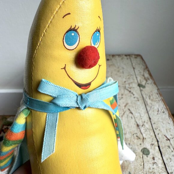 AMTOY Super Banana Plush 12 Inch 1982 Vintage Stuffed Toy - Picture 2 of 6